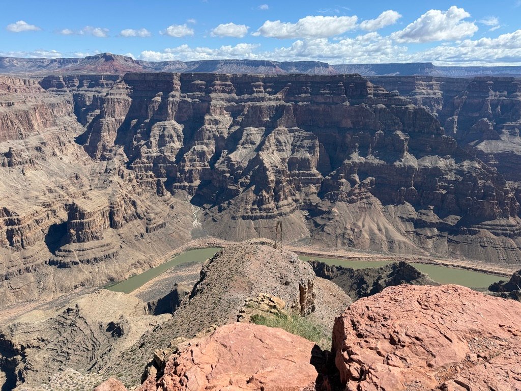 Vue sur le fleuve Colorado depuis Guano Point, Grand Canyon West